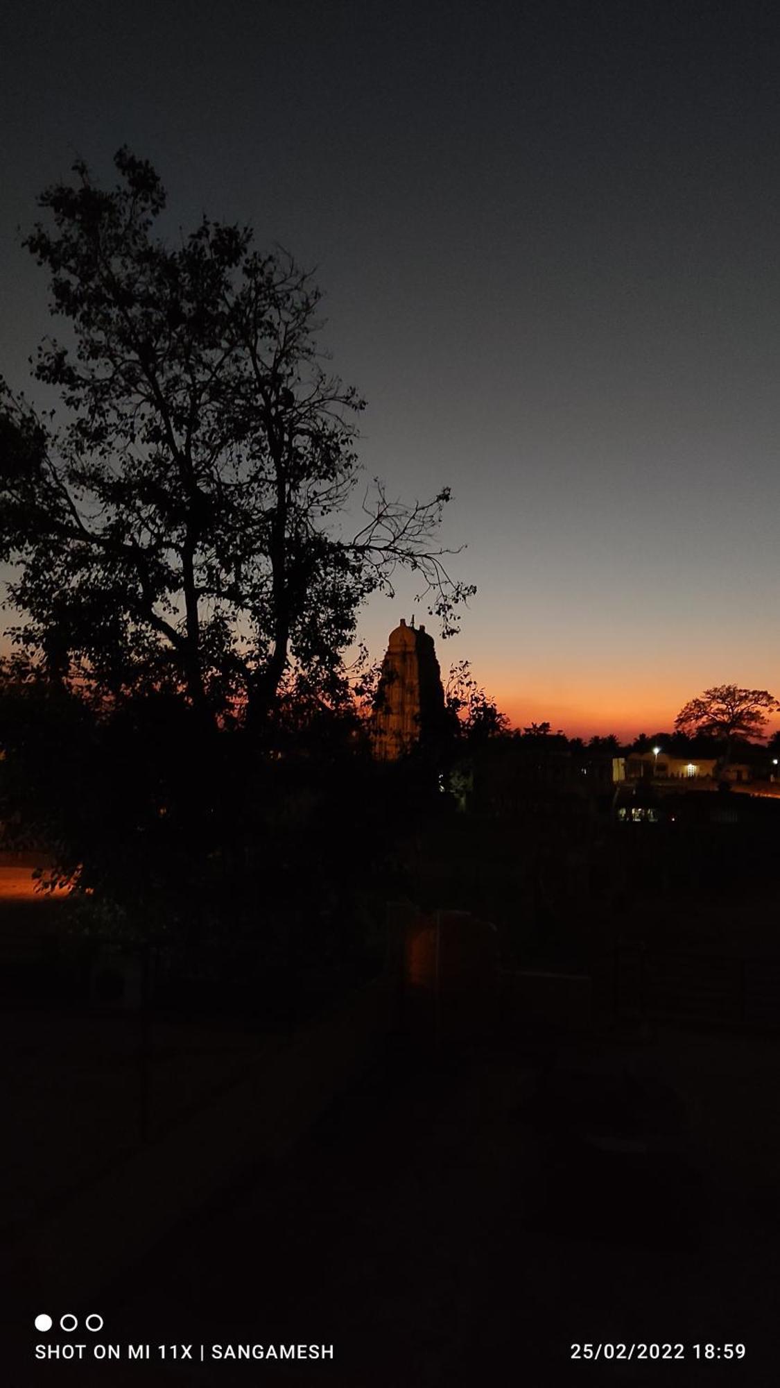 Temple View Guest House Hampi Exterior foto